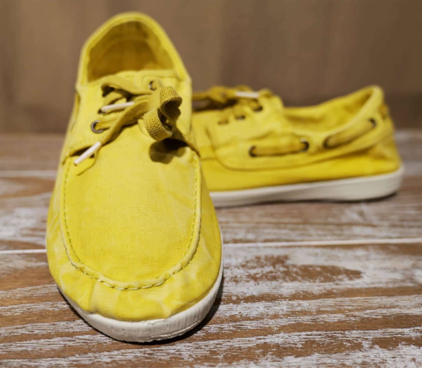 Chaussure bateau jaune face